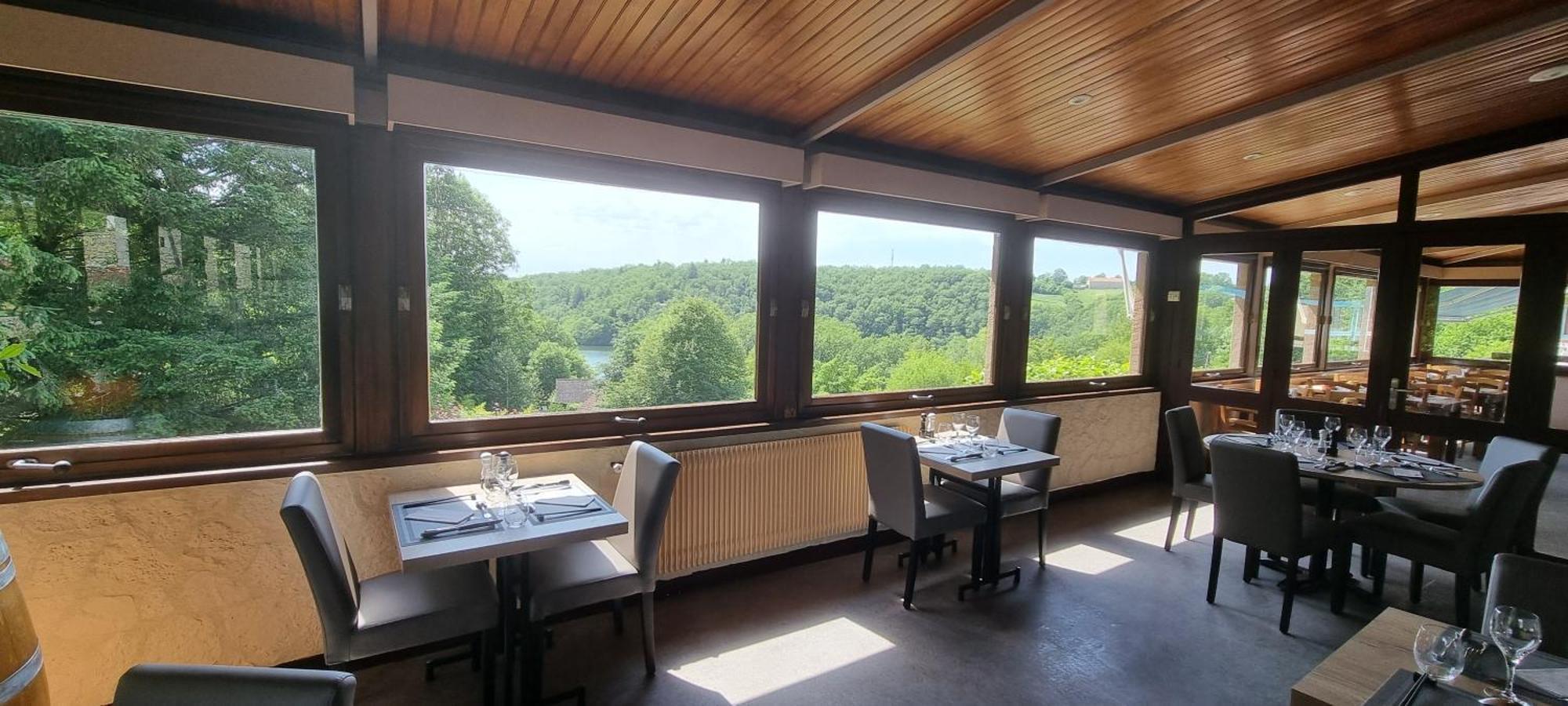 Hotel Du Lac Lacapelle-Viescamp ภายนอก รูปภาพ